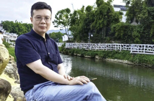 《放学后》卷首|信息春风育万物