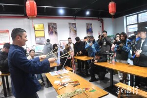 “红色热土 青春湘潭”网络名人采风活动启动