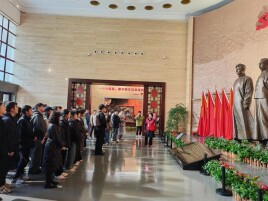 缅怀革命先烈，传承红色基因