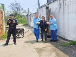 暖心！油库员工热心救助失智老人