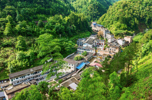 废弃校园的文化重生：江华崇江书院激活乡村文旅新业态