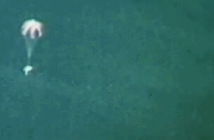 撤离通道被水堵死，困在封闭空间怎么办？