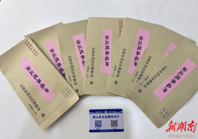 送名片、送政策、送服务——君山区数据局助力“企业服务年”行动