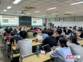 湖南这家纪念馆为北京大学生云端传授红色调研里的创业智慧