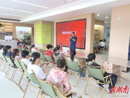 方言宣讲、一问一答，望城这堂课为“银发族”筑牢居家“防火墙”