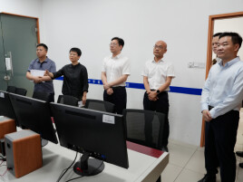 黄军其督导检查雨花区高考准备工作并召开现场办公会