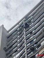 快速响应除隐患！东湖社区3小时排除高空外墙脱落险情