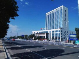 华容县“五位一体”提振企业发展信心
