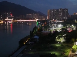 视频丨资兴：新梯亮相东江湾 休闲观景两相宜