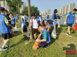 从“河畔”到“课堂”，蓝马甲燃沸楚沩盛夏