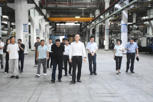 锚定目标加压奋进 蔺佳带队调研综保区下半年工作