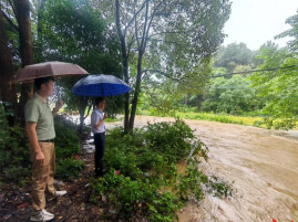 湖南日报｜芦淞区白关镇干群鏖战“7·20”特大暴雨
