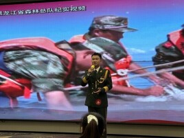 40多个孩子，17位走失人员，12万公里：一个老兵的志愿服务“清单”