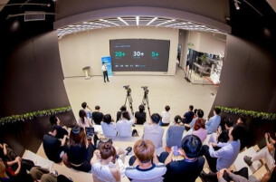 《2025年大学生微创业行动项目分析》发布 他们在科技浪潮中探索
