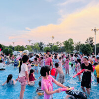 图说怀化丨邻里一家亲 欢乐泼水节