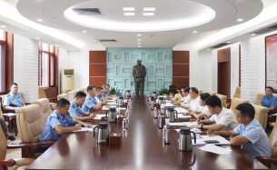 省生态环境厅与省自然资源厅会商部署溶洞垃圾污染防治工作