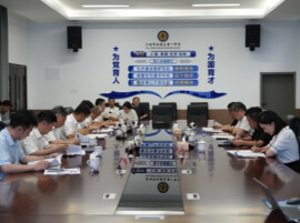 尤庆学调研岳阳市一中教育集团云溪区一中办学情况