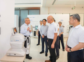 沈晓明走访调研爱尔眼科医院集团股份有限公司