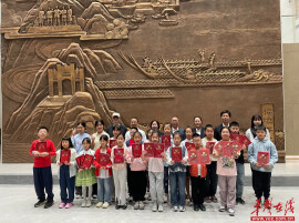 19名小小讲解员持证上岗 怀化市博物馆非遗集市上新