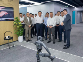 沈晓明赴上海市代表性科创企业和机构调研