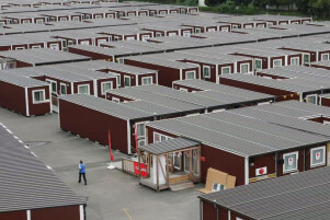 王楚钦孙颖莎领衔出征亚运会，可能住在船上；亚运会住宿条件遭多国吐槽，日本被指为了省钱不体面
