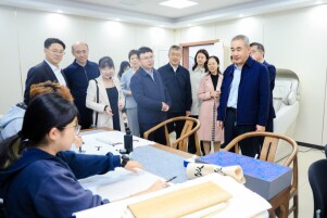 国家卫生健康委人口家庭司调研湖南中医药大学青春健康工作