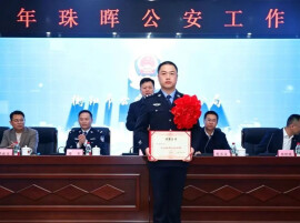 寻找“最美基层民警”⑤｜李岳：砺剑刑侦担使命，披甲攻坚守平安