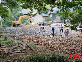 泸溪县浦市镇打造“家门口”的美丽风景线