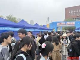 209家企业提供5500余个岗位，“智汇潇湘 才聚湖南”先进制造专场招聘在株洲举办