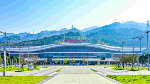 渝厦高铁让湘渝出行更便捷