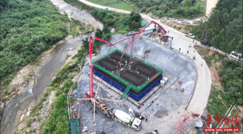 全线最高墩“筑底”！湖南建投交建兴宁特大桥12#主墩承台首层浇筑完成