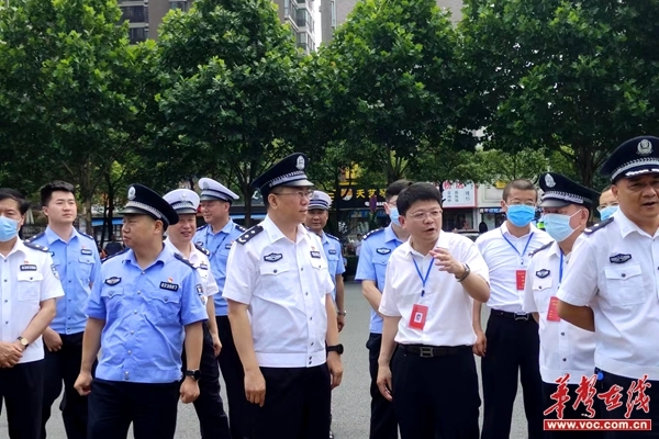 衡阳丨高考第一天：副市长胡志文督查市一中考点