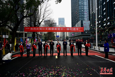 门前路蝶变，幸福再升级