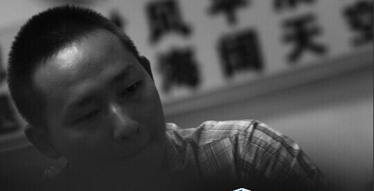 保安猥亵女网友 为何拘留大学生