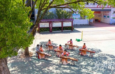 城乡学校“手拉手”