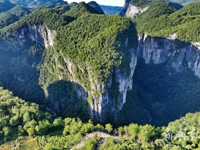 探秘原生态峡谷