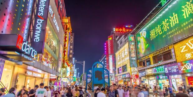 [一周湖南]“五一”长沙成最受关注目的地 湖南首条直达中东国际全货运航线开通