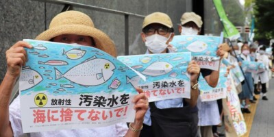 日本民众在东电公司总部前集会抗议核污染水排海