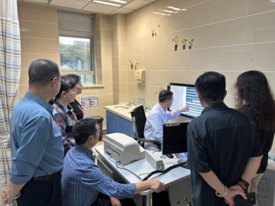 千里一家亲！这群新疆朋友“组团”来湘看病