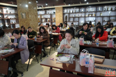 凝聚她力量 展现她精彩 华天集团组织开展“三八妇女节”系列活动