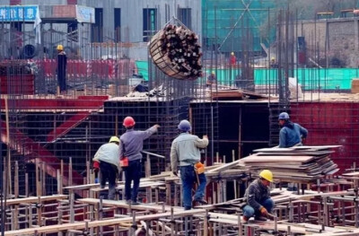 建筑业农民工减少1500万，离开建筑工地的农民工去哪了？