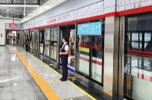 外地老人能否在长沙市免费乘坐公交地铁？官方回复来啦！