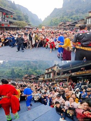 马年初一矮寨奇观迎客流高峰 景区人气爆棚年味浓