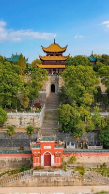 谢运策 | 名楼传忧乐 洞庭涌廉波