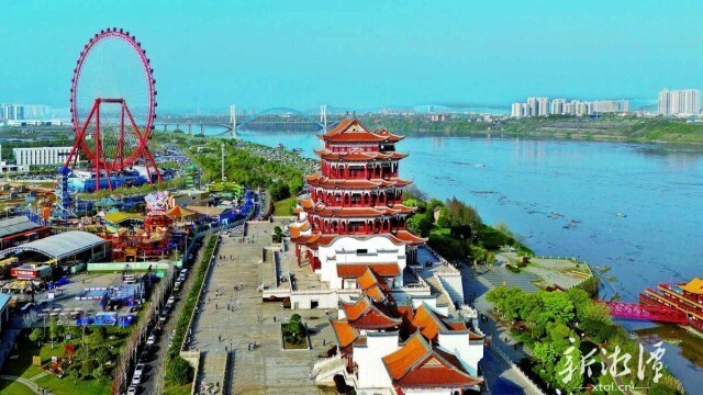 旅发大会·湘潭相会㊿丨蓝天映万楼 江畔风光美