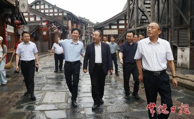 国医大师李佃贵盛赞常德河街中医（非遗）街