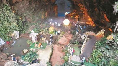 图片新闻丨莽山燕子岩恒温溶洞引客来