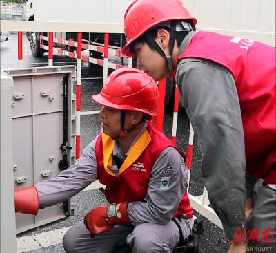 电力护航“青耘中国” 直播助农活动，“满格电”助力安化好货“出山入海”
