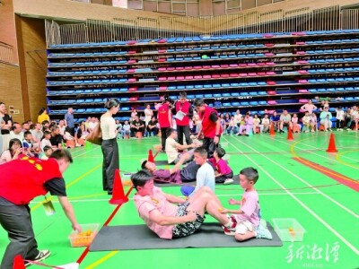 湘潭市妇联举办温馨亲子趣味运动会