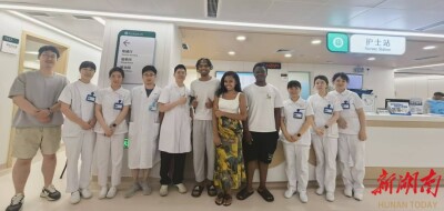 南华附一胸心血管外科成功完成高难度微创手术 治愈利比里亚巨大胸腔肿瘤患者